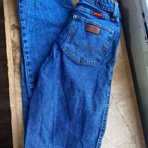 Wrangler Women's Relaxed Blue Jeans